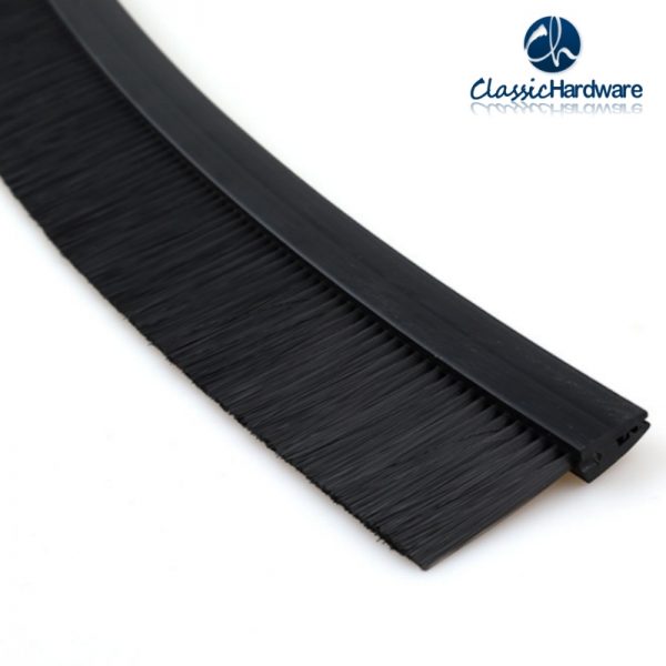 Rubber strip brush