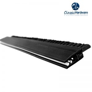 Rubber strip brush